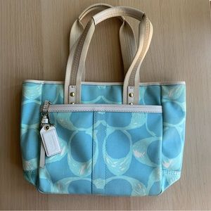 Light blue vintage coach bag